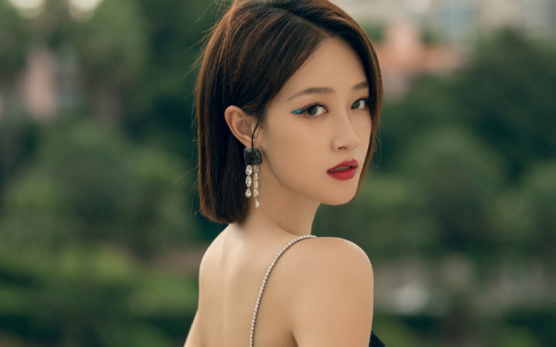 体育app-状态火热的卡马文加引领拜仁友谊赛斩落阿根廷国家队