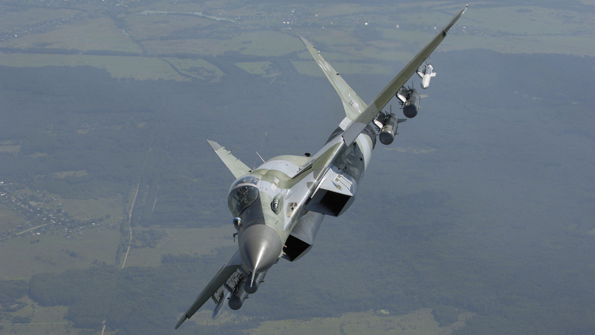 开云下载-跨联赛对决，北京队末节爆发带走胜利，范弗利特高光表现难救奇才